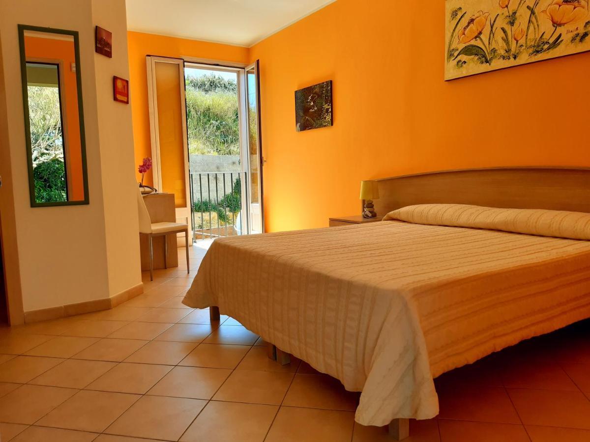 B&B Borgo Minerva โอตรันโต ภายนอก รูปภาพ